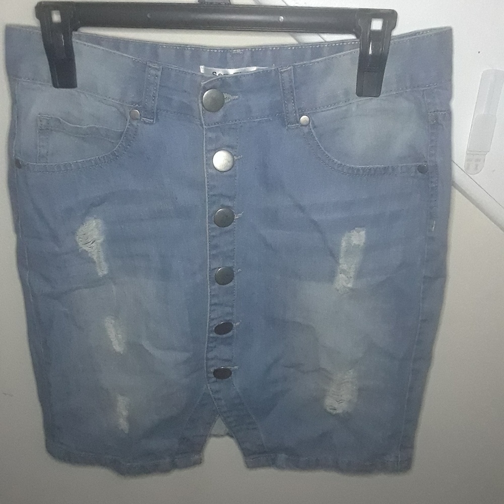 Jeans button-down skirt